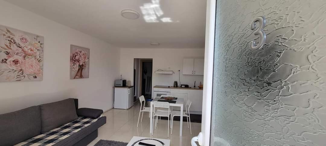 Vila Jovana Vrdnik Luaran gambar
