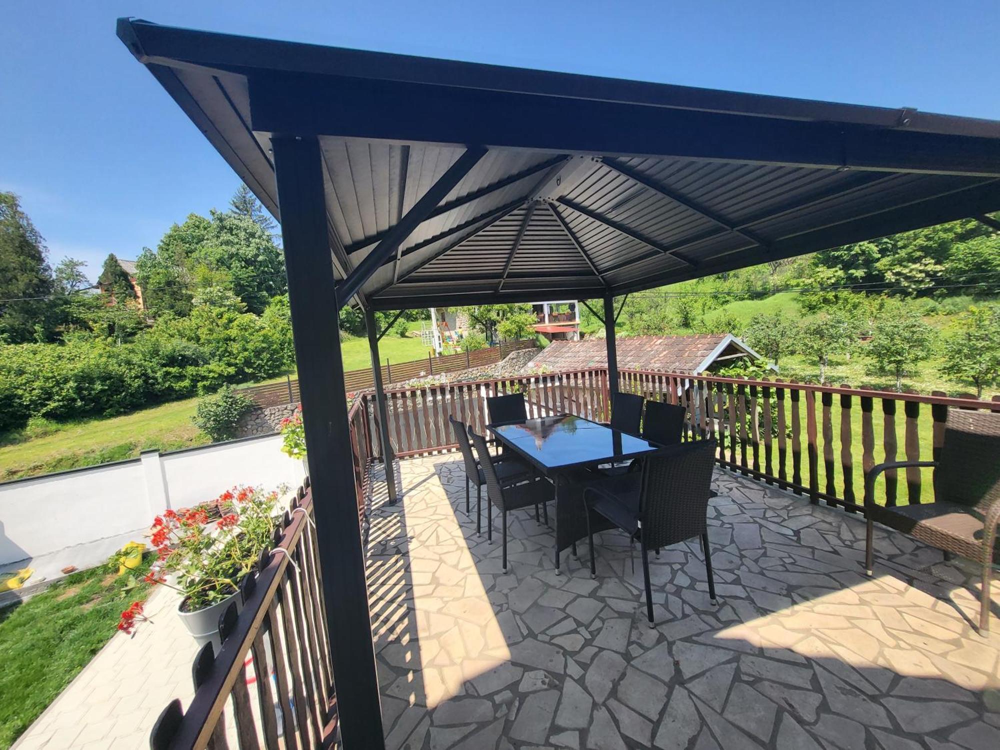 Vila Jovana Vrdnik Luaran gambar